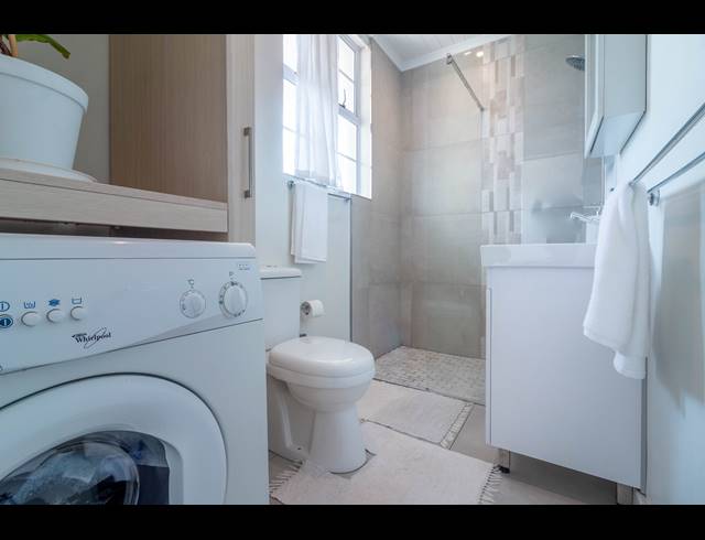 1 bed property to rent in CAPE TOWN CITY CENTRE
